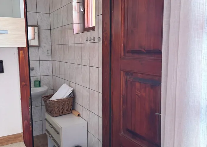 Lägenhet 2- Postelova Izba S Kupelnou A Kuchynkou Risko V *